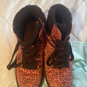 true craft size 7 1/2s winter boots